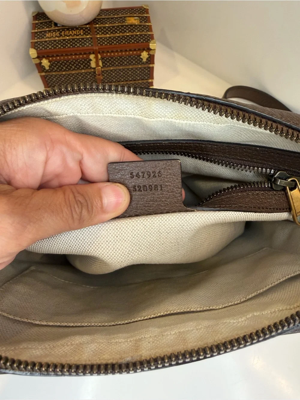 🎀GUCCI GG Supreme Monogram Web Small Ophidia Messenger Bag Brown